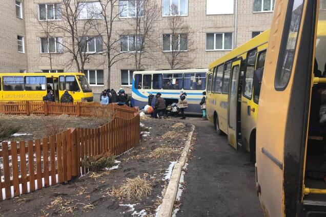 На Харківщині почалась евакуація 300 пацієнтів та працівників психоневрологічного інтернату