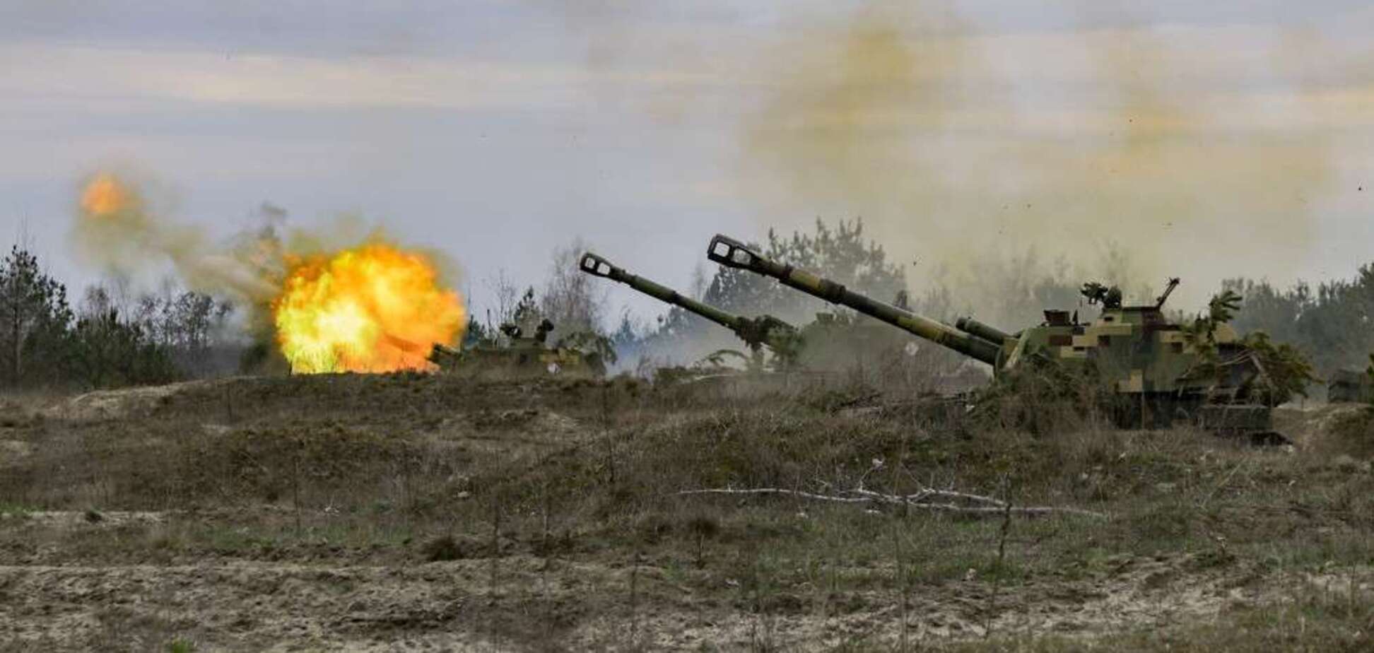 Украинские артиллеристы уничтожили технику врага