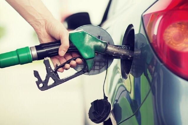 В Украине снижены цены на автомобильное топливо