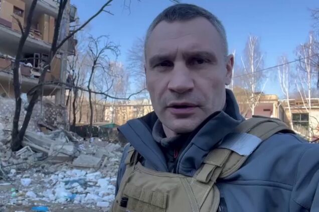 Кличко розповів про наслідки падіння уламків ракети