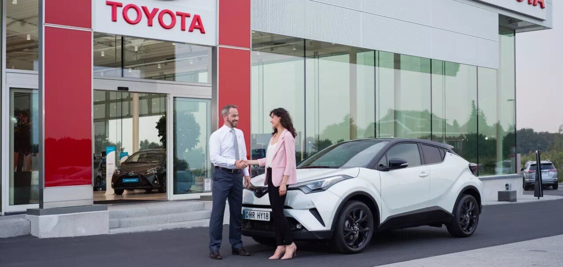 Toyota возобновляет работу в Украине