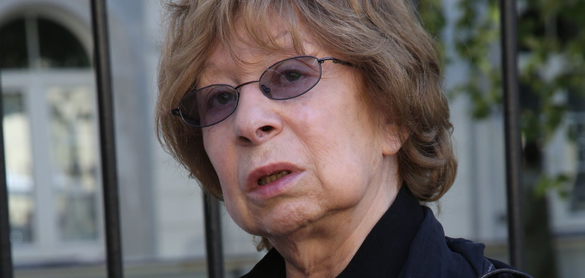 Ахеджакова похвалила Зеленского и рассказала, кто может остановить Путина