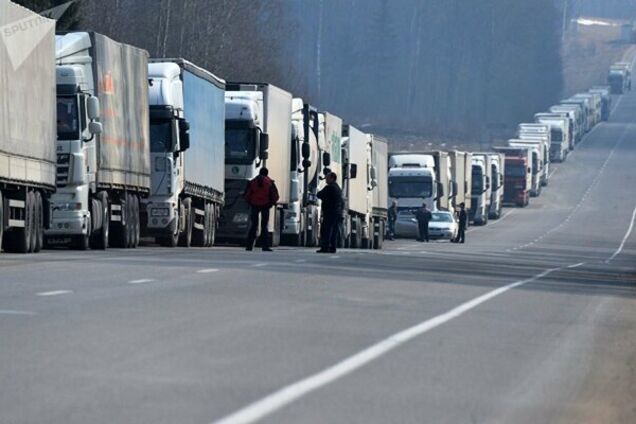 Як ми у Польщі блокуємо проїзд російських фур: перекриємо кисень Путіну!