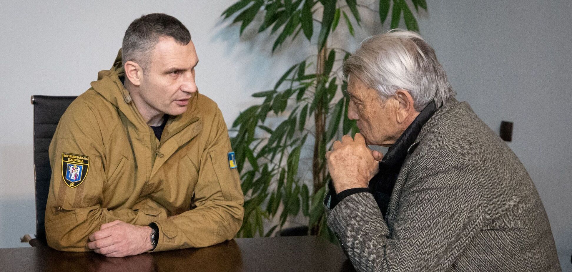 'Українці проливають кров за майбутнє Європи': Кличко на зустрічі з французьким політиком Аланом Мадленом