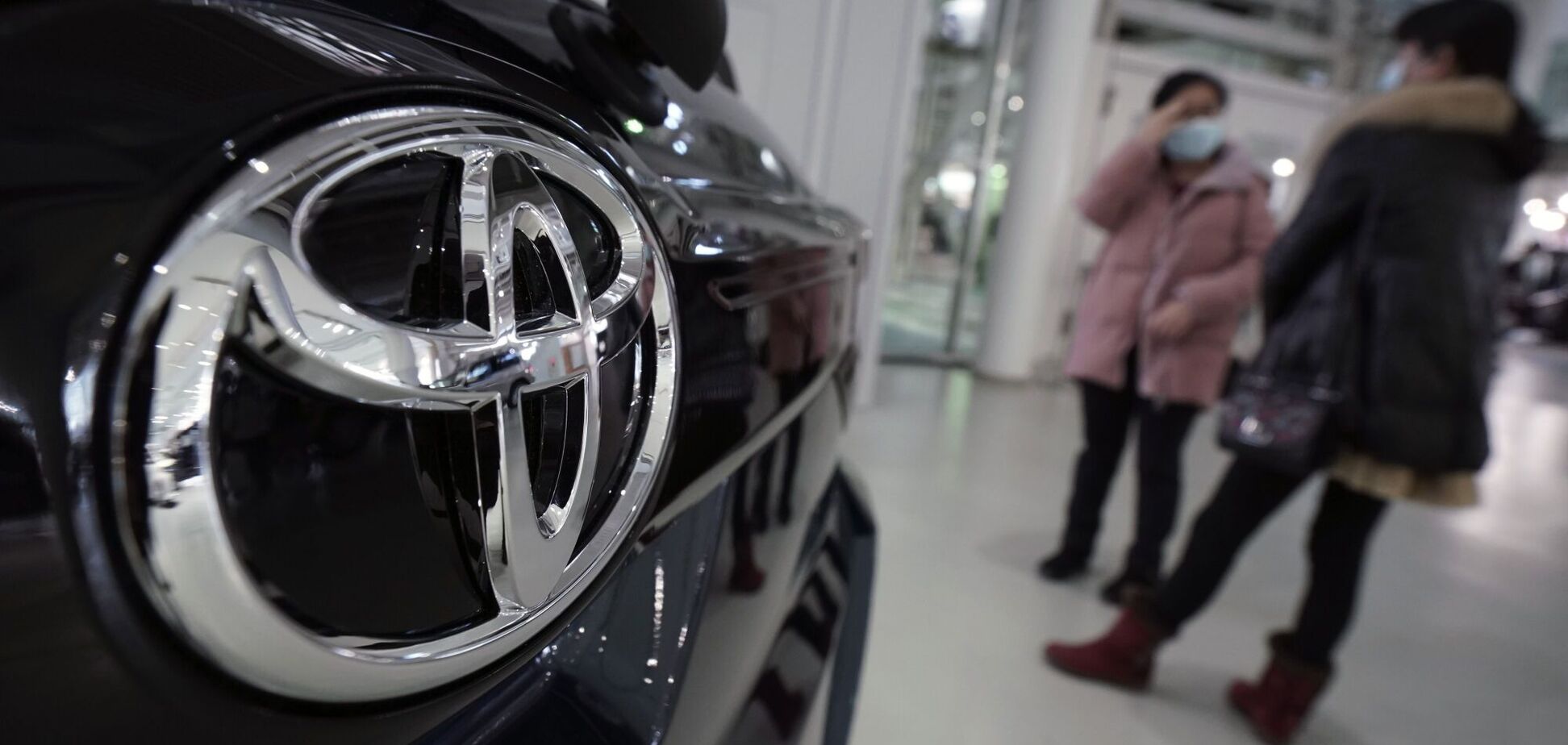 Продажі нових авто в Україні зменшились на 12%