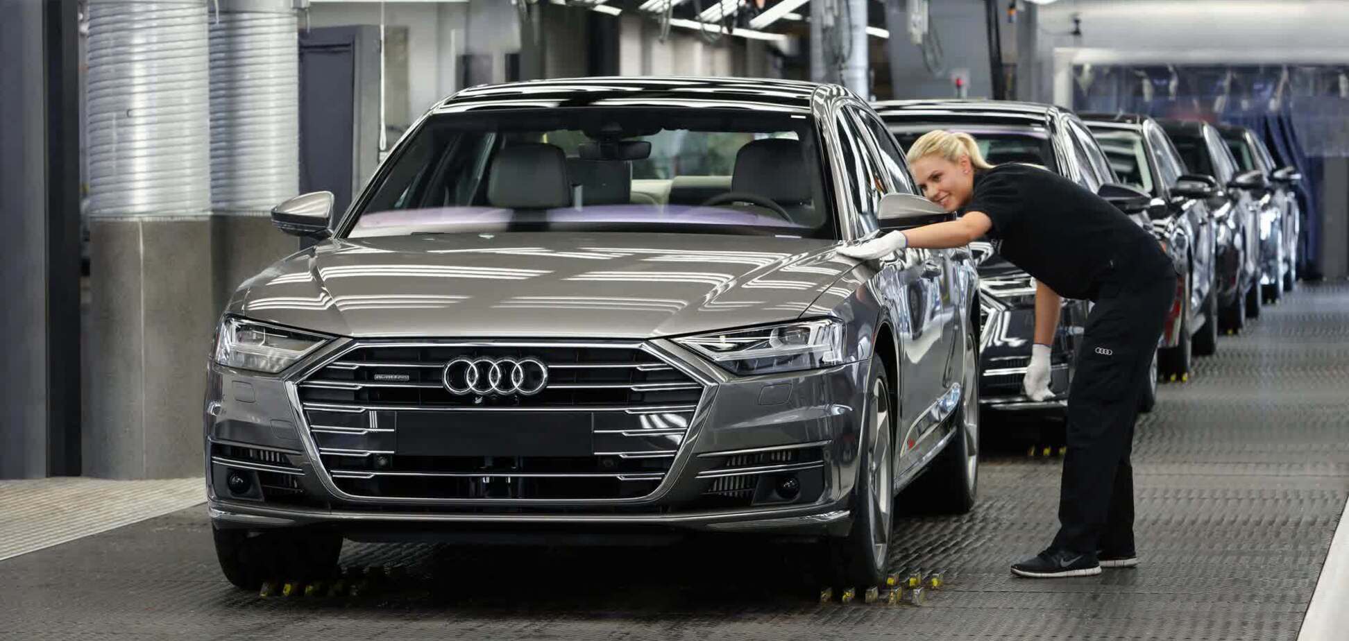 Audi зупинила виробництво 8 моделей через війну в Україні