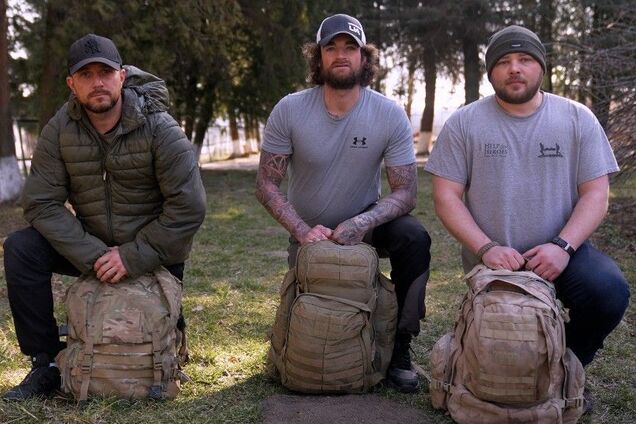 'Чи не стануть і мої діти мішенню?': все більше британців прибувають на війну в Україну – BBC