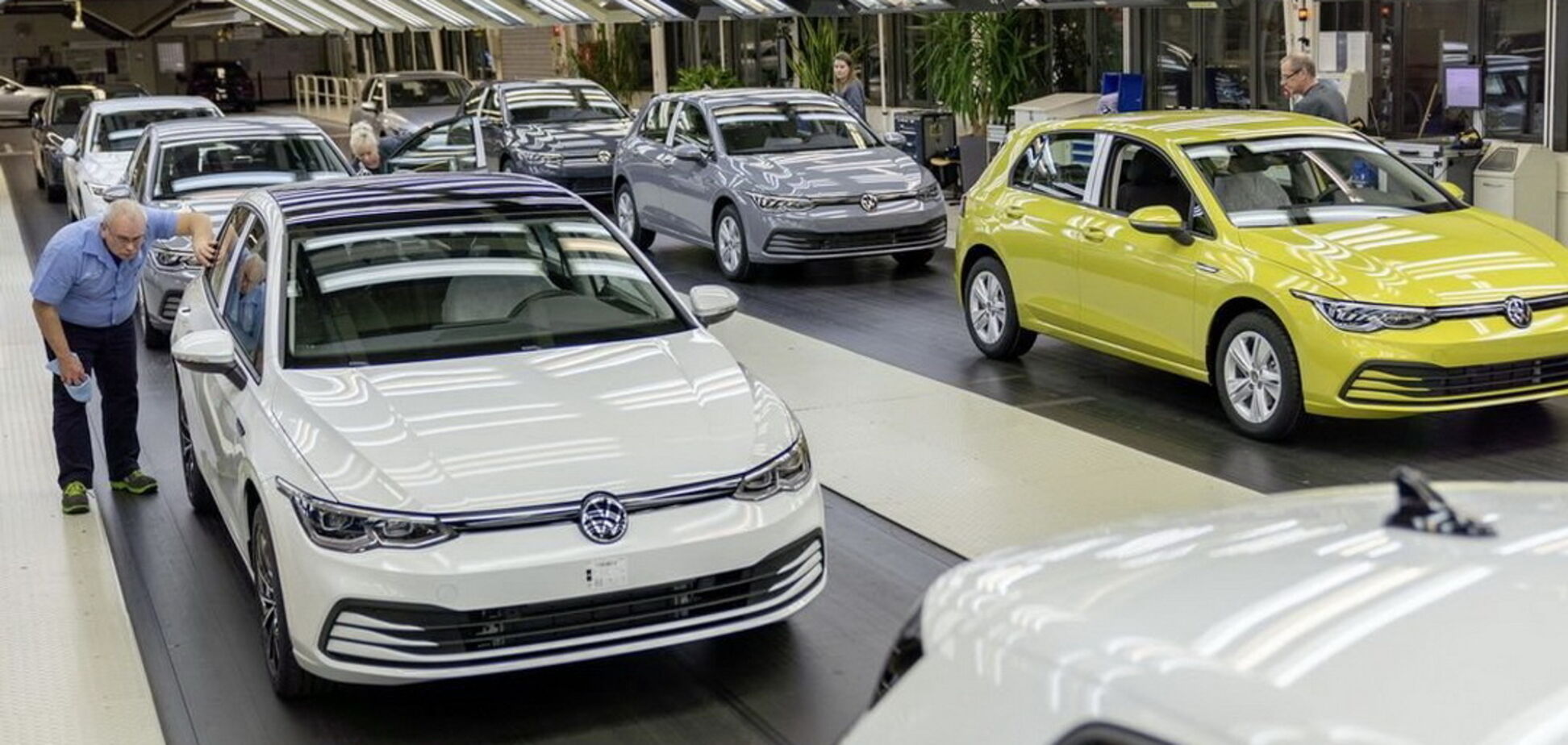 Війна в Україні загрожує зупинити виробництво Volkswagen