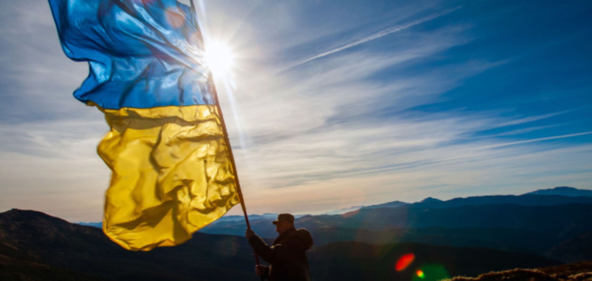 Украинские айтишники создали сайт Stand For Ukraine для помощи ВСУ и украинцам из любого уголка мира