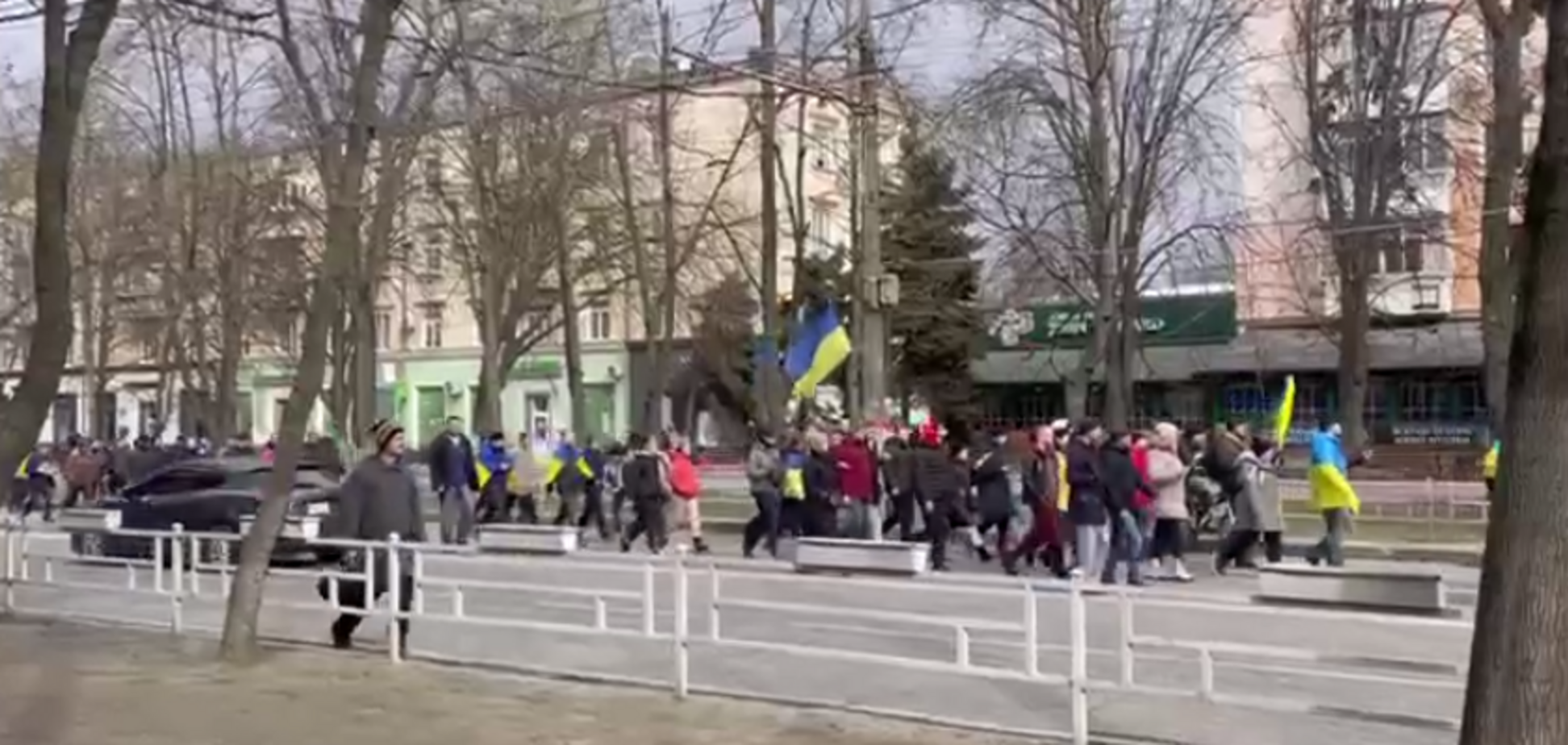 В Херсоне и области устроили митинг против российских оккупантов: звучит украинский гимн. Видео