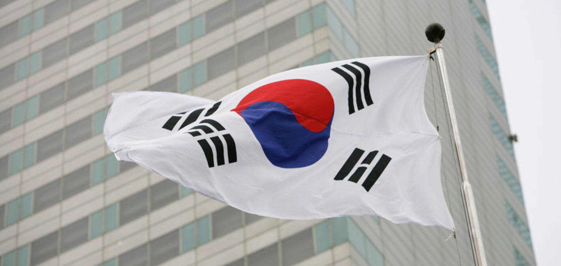 Южная Корея введет санкции