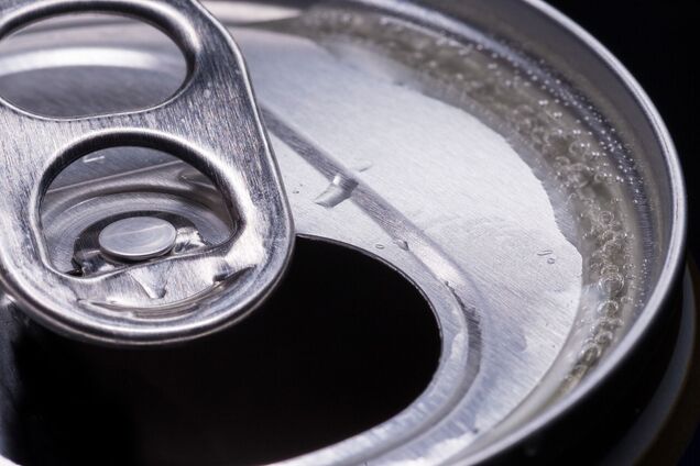 Бляшаних банок у РФ не вистачає