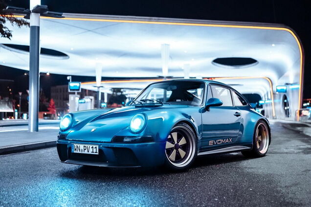 Evomax показал свой вариант Porsche 911