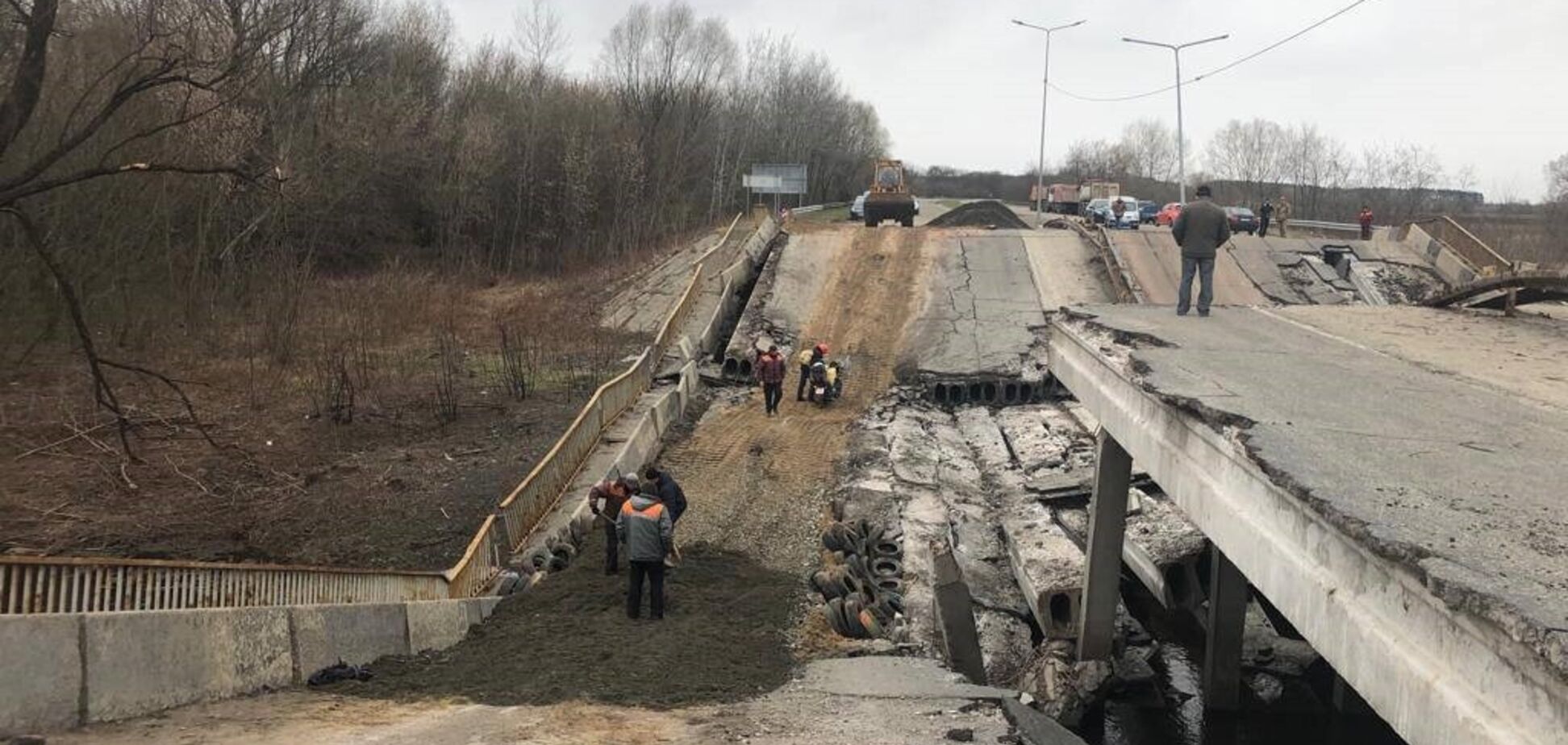 Дорожники приводять до ладу критично важливу для Чернігівщини трасу М-01, – Кирило Тимошенко