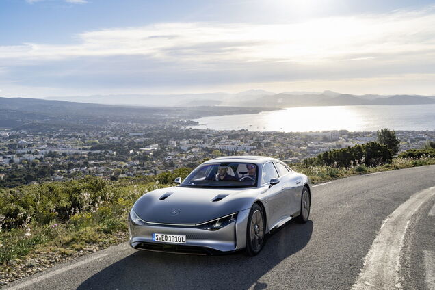 Концепт Mercedes-Benz EQXX проехал 1008 км без подзарядки