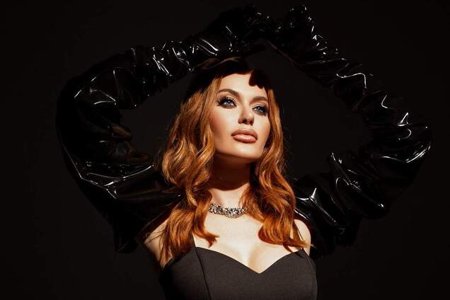 Слава Каминская о звездах с патриотическими песнями: сейчас не время, будем петь на поминках Путина