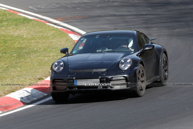 Прототип внедорожного Porsche 911 Dakar заметили на Нюрбургринге