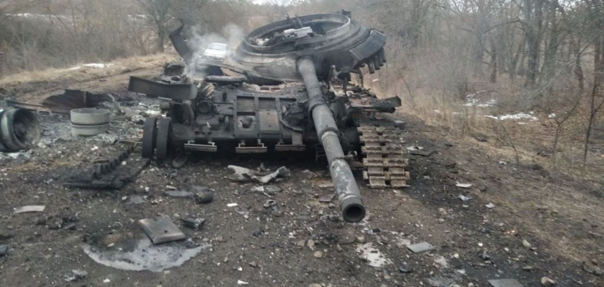 Вместо столиков в ресторане, россиянам нужно было заказывать места на кладбище