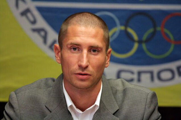 Олімпійський чемпіон Силантьєв розвіз медикам, рятувальникам та ТРО бронежилети від 'Метінвесту'