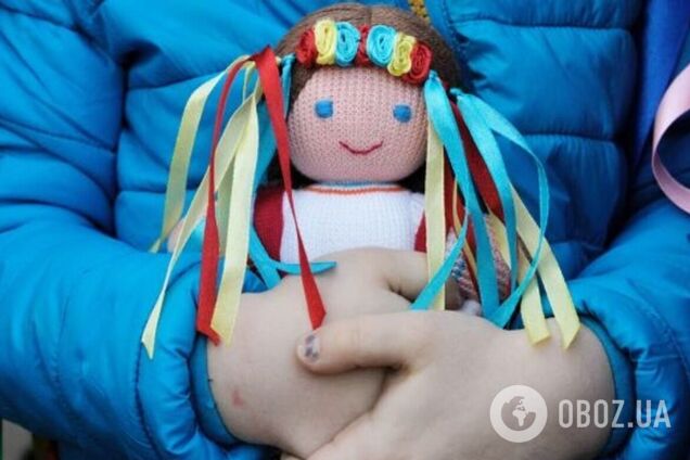 Окупанти викрали 58 дітей-сиріт, які ховалися у підвалі храму в Херсоні: раніше про них повідомила Денісова