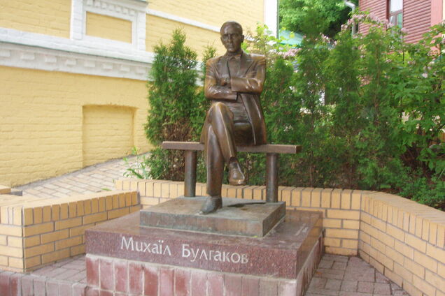 Нема в Києві 'дому Булгакова'. І не було ніколи