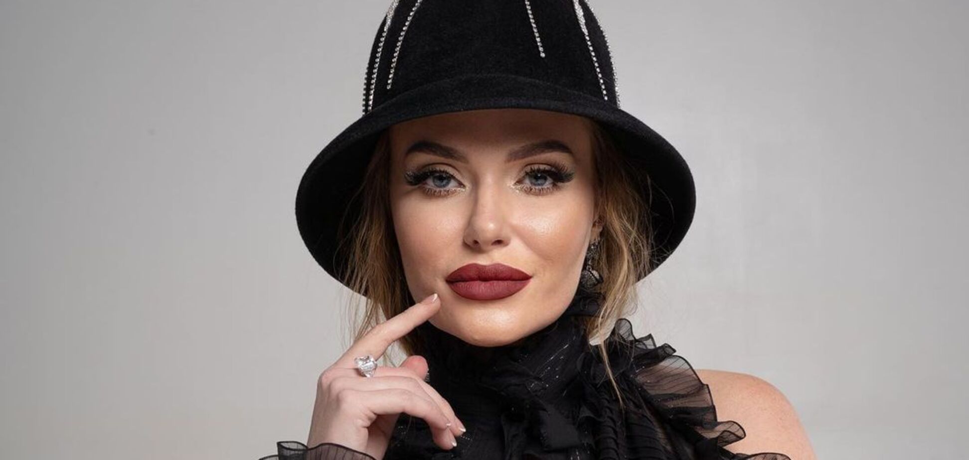 Славу Каминскую нашли на сайте эскорт-услуг. Фото