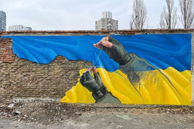 Патриотический мурал на столичной Оболони