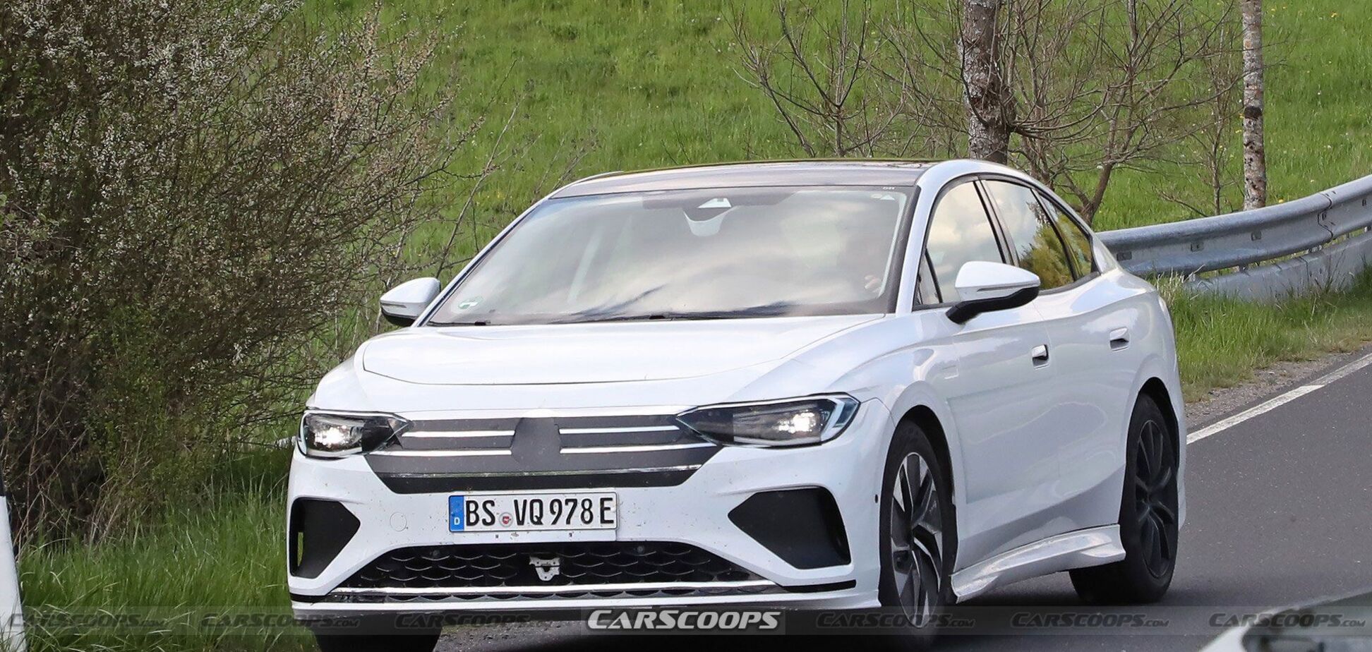 Volkswagen готує конкурента Tesla Model 3
