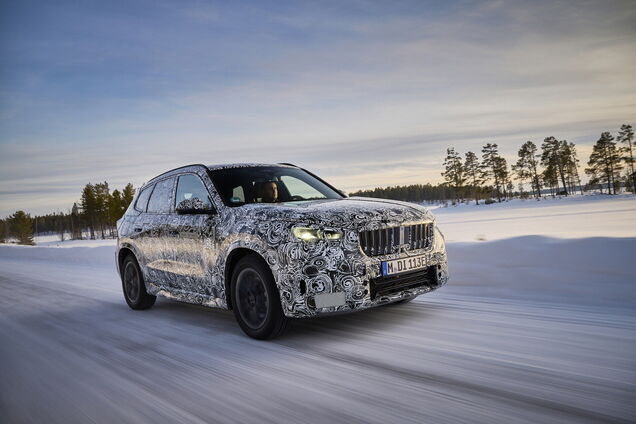 BMW тестирует в Заполярье электрический iX1