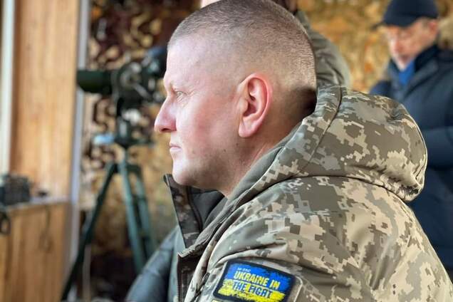 Если бы не Главнокомандующий, мы бы давно проиграли. Прекратите играть в политику