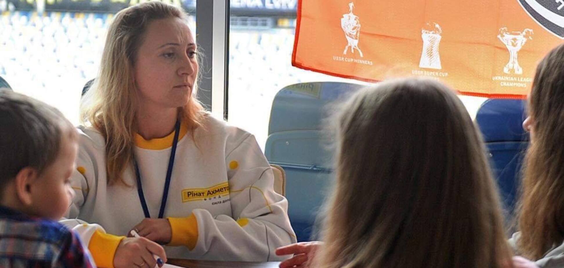 Де переселенці можуть отримати допомогу від психологів Фонду Ріната Ахметова