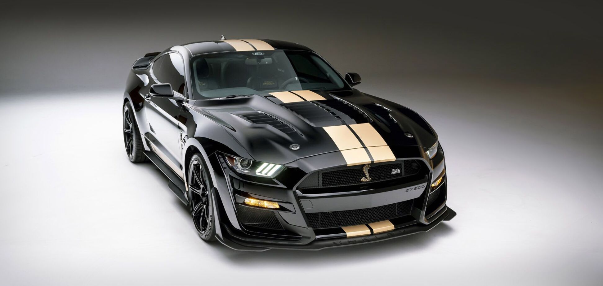 Прокатная компания Hertz предлагает 'именные' версии Ford Mustang