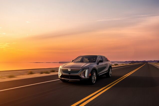 В США стартуют продажи первого электрического Cadillac