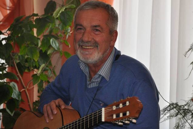 Помер український бард та драматург Олександр Смик