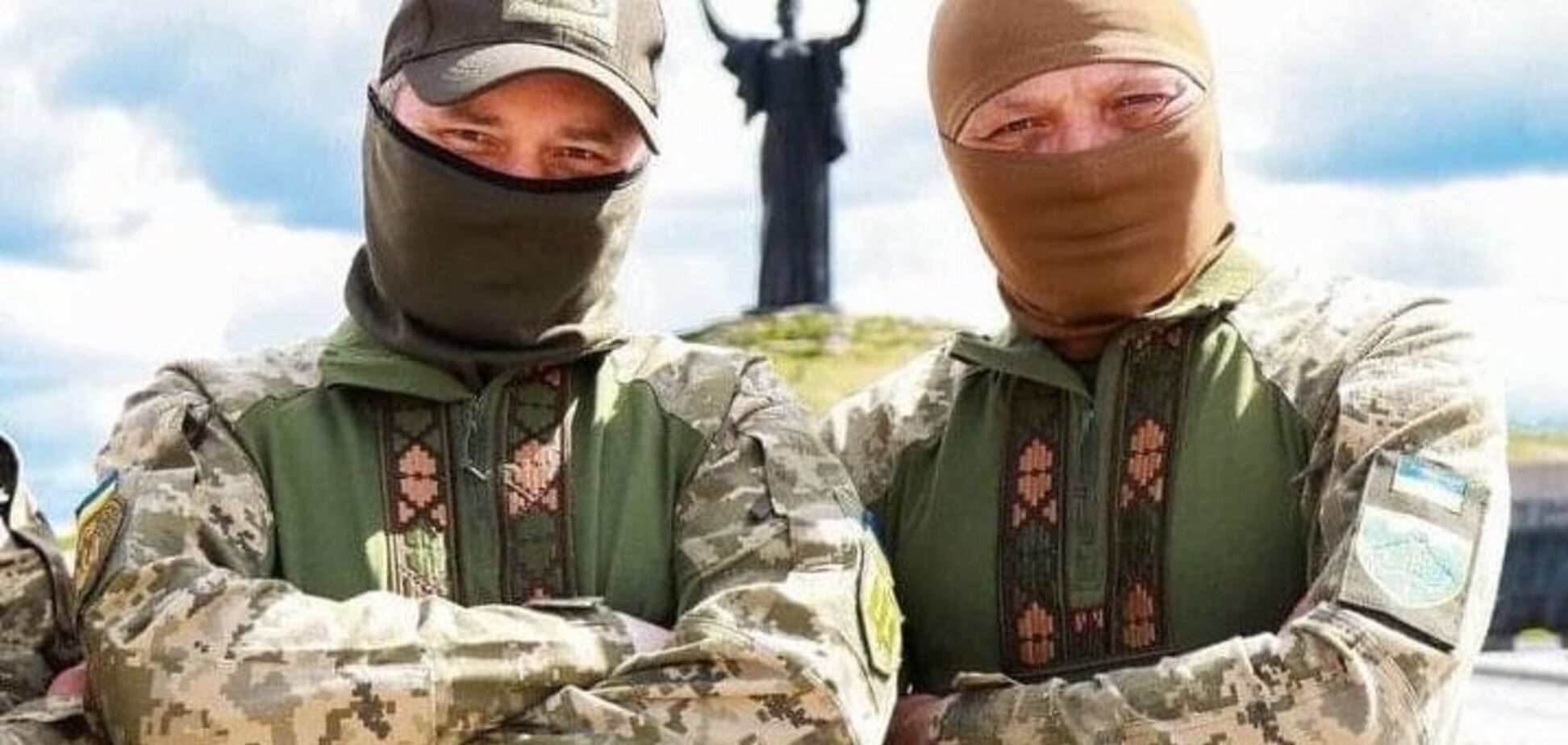 'Наша вышиванка – это украинский пиксель': партийцы 'Евросолидарности' показали фото с фронта