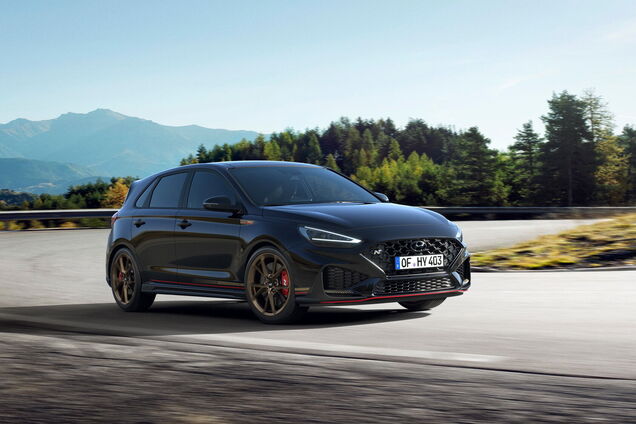Hyundai анонсировал лимитированную серию i30 N Drive-N