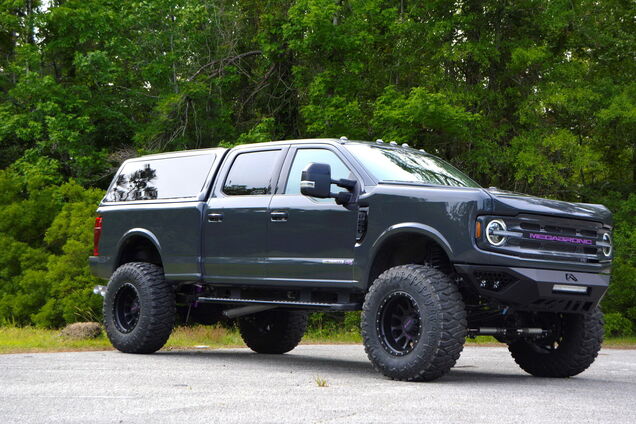 Ford Bronco схрестили з пікапом F-250