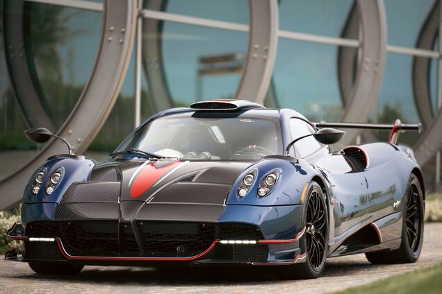 Pagani показала новый суперкар Huayra NC