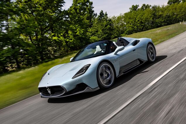 Maserati презентовала спорткар с 'умной' крышей