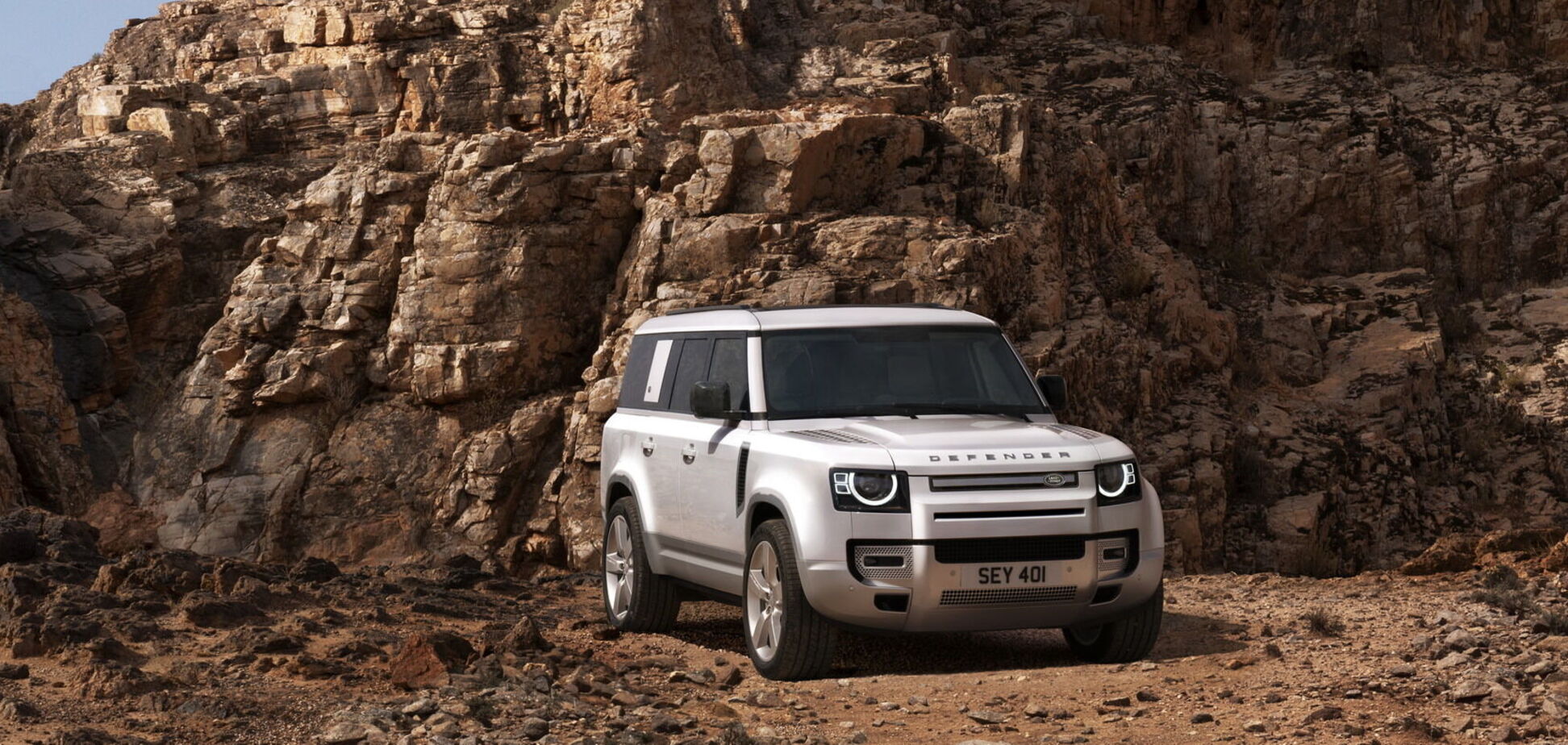 Land Rover представил новый Defender 130