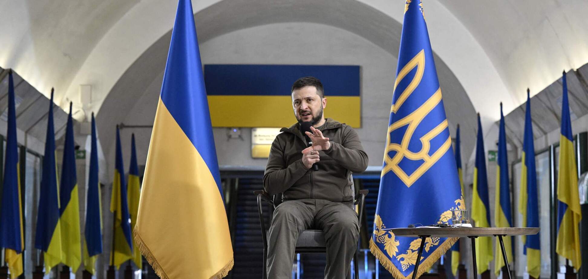 Зеленский для The Wall Street Journal: Россия должна вернуться к границам до 24 февраля и вернуть Крым