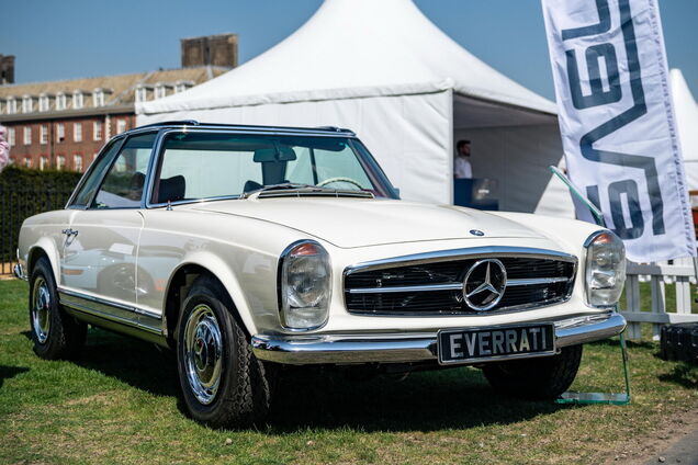 Mercedes SL Pagoda превратили в электрокар