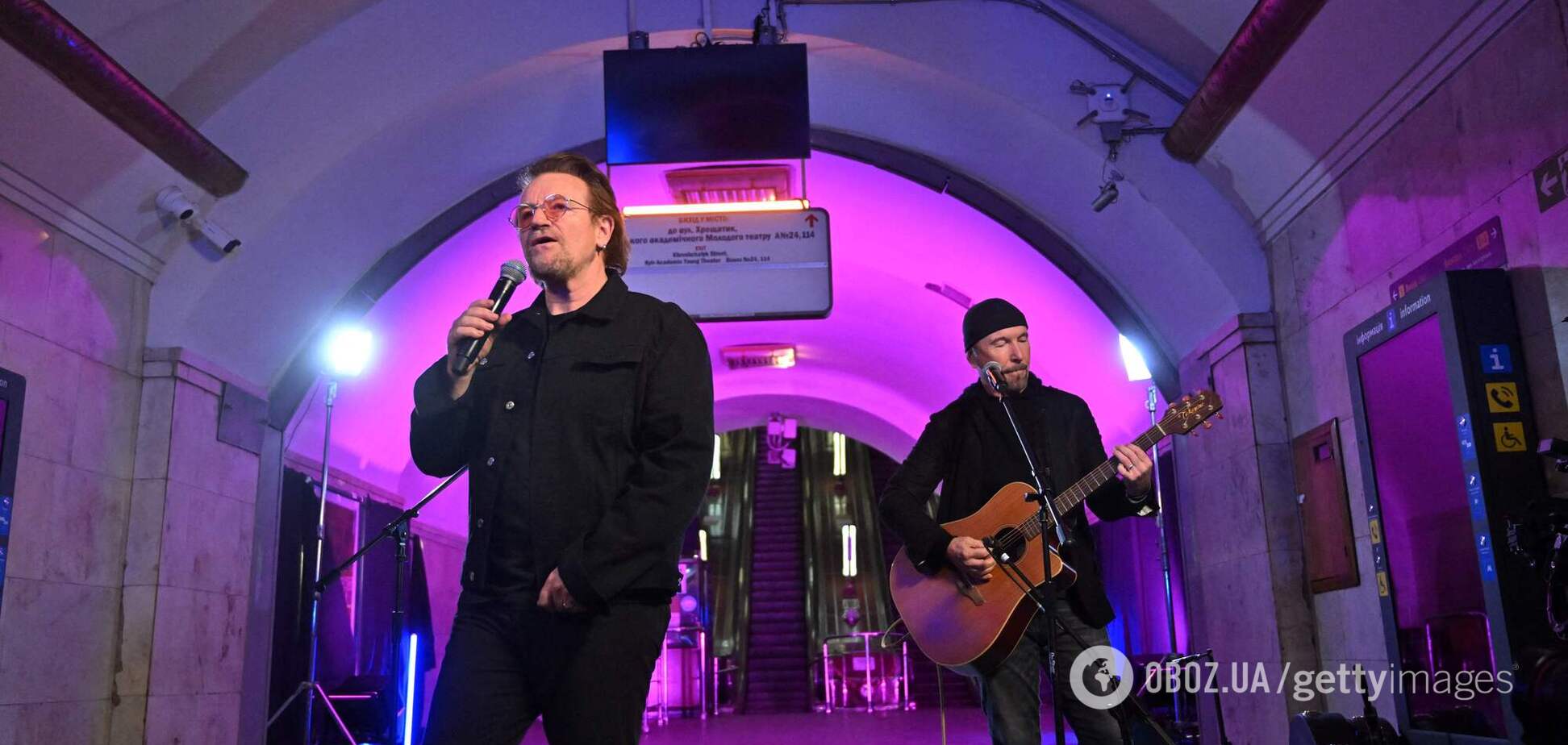 В метро Киева выступил легенда рока Боно из группы U2. Видео