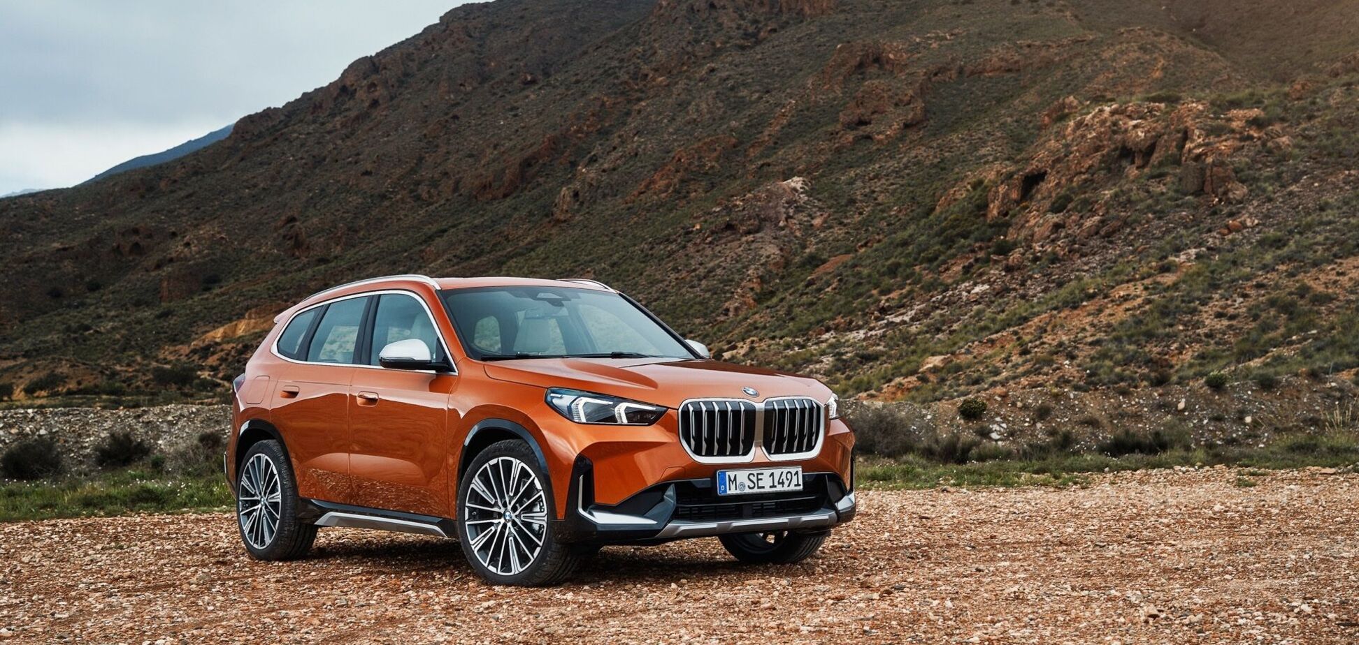 BMW презентувала компактний кросовер X1