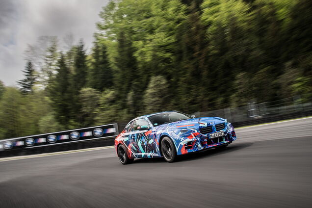 BMW показала тесты нового купе M2