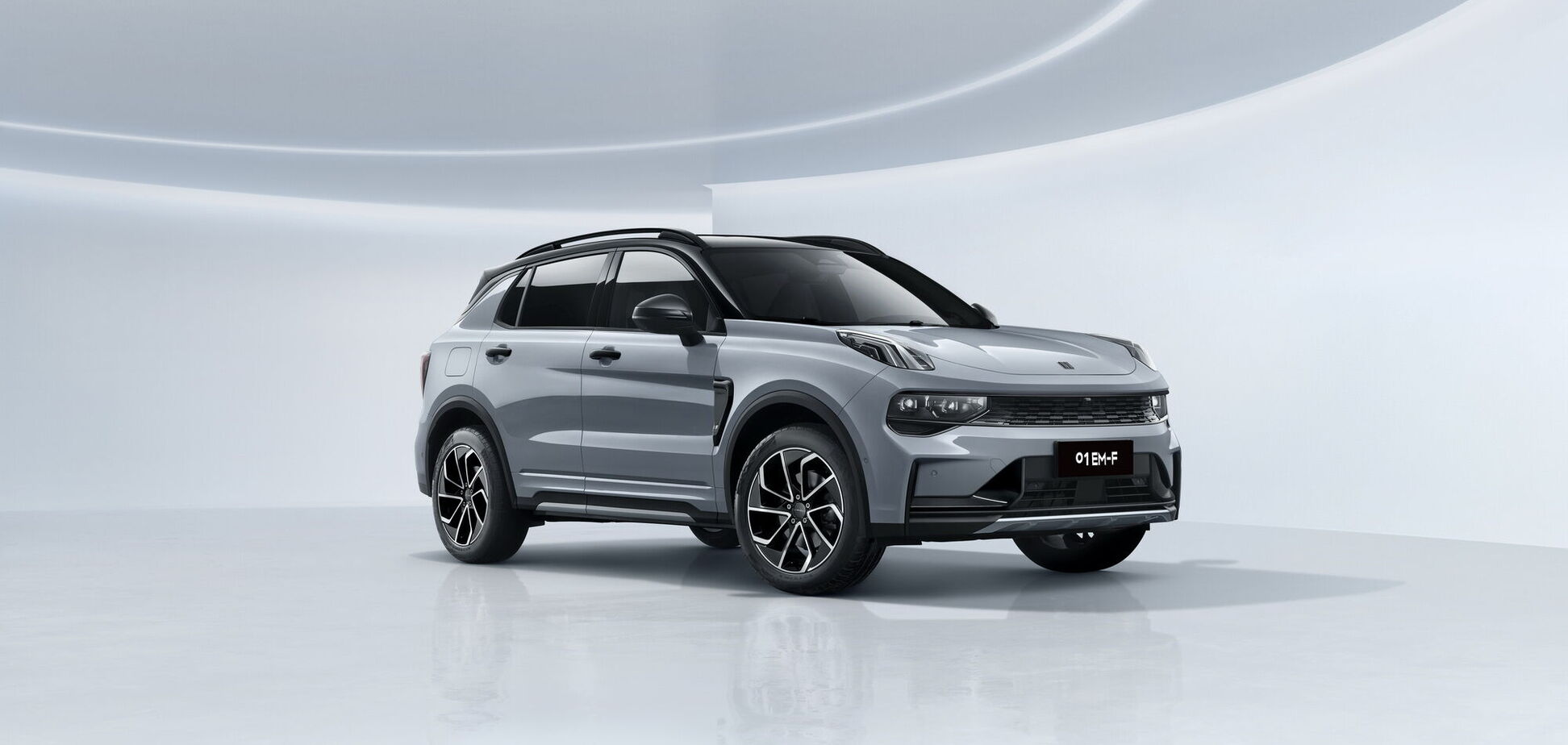 Lynk & Co оновив кросовер 01