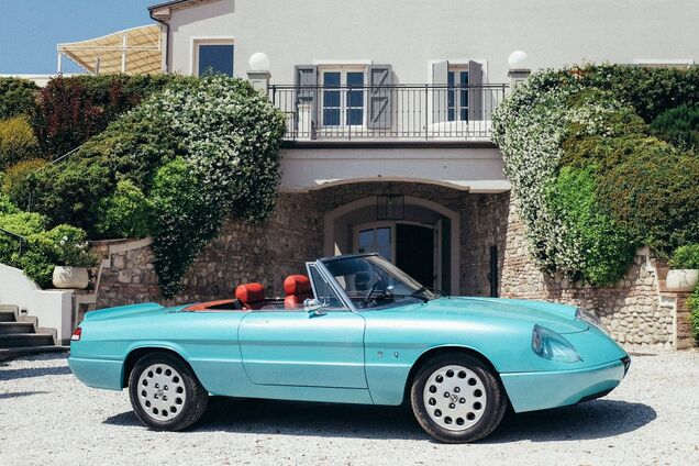 Garage Italia представив ретромод Alfa Romeo Spider Duetto