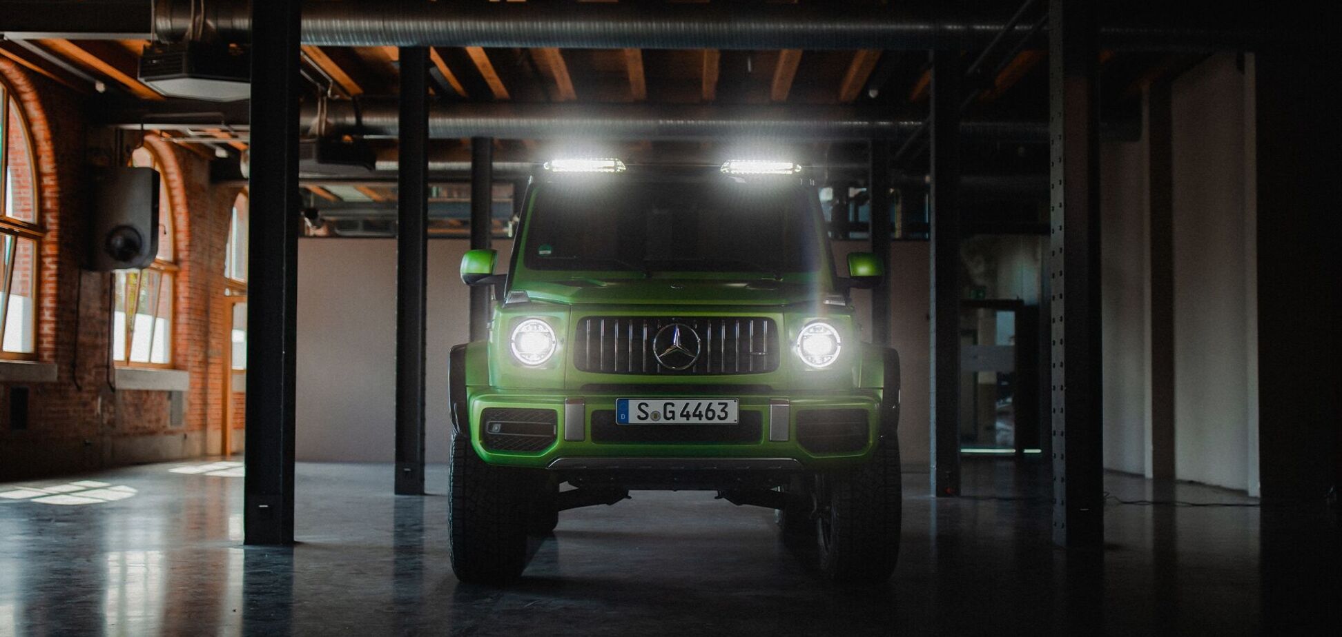 Mercedes-AMG представил вездеход G 63 4×4²