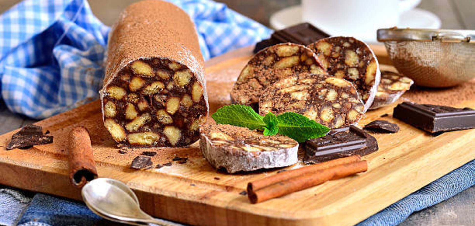 Шоколадная колбаса из печенья: классический рецепт любимого десерта