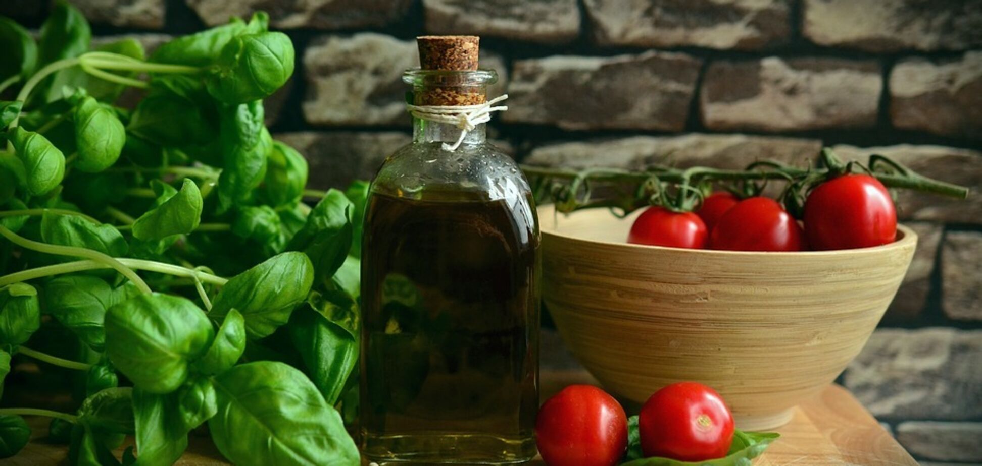 Як смачно замаринувати помідори: рецепт нашвидкуруч